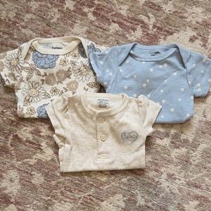 Gerber Baby Onesies Trio - Floral, Blue, Cream